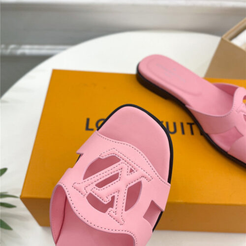 High Quality Luxury Louis Vuitton New Hollow Slippers – Style 48227 product detail