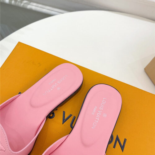 High Quality Luxury Louis Vuitton New Hollow Slippers – Style 48227 product detail