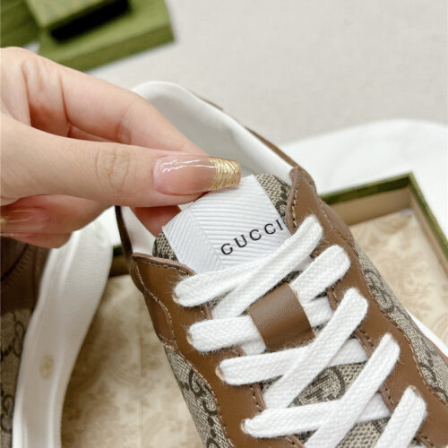 High Quality Luxury Gucci Chunky B Series Lightweight Soft Platform Sneakers – Style 82163 product detail