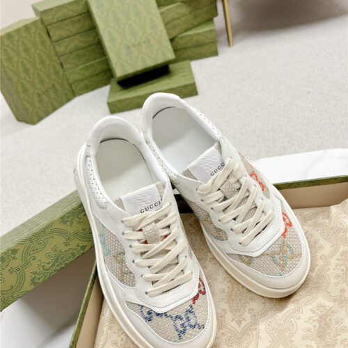 High Quality Luxury Gucci Chunky B Series Lightweight Soft Platform Sneakers product detail