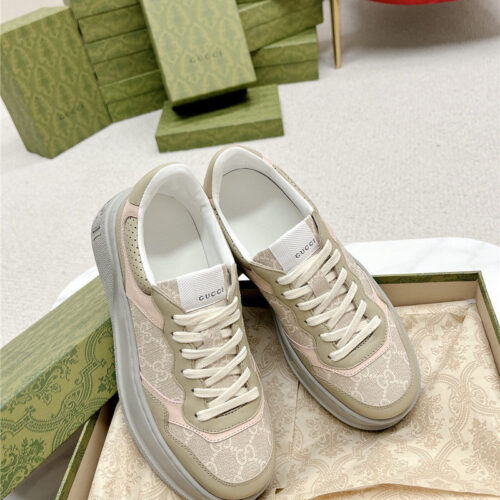High Quality Luxury Gucci Chunky B Series Lightweight Soft Platform Sneakers – Style 58419 product detail