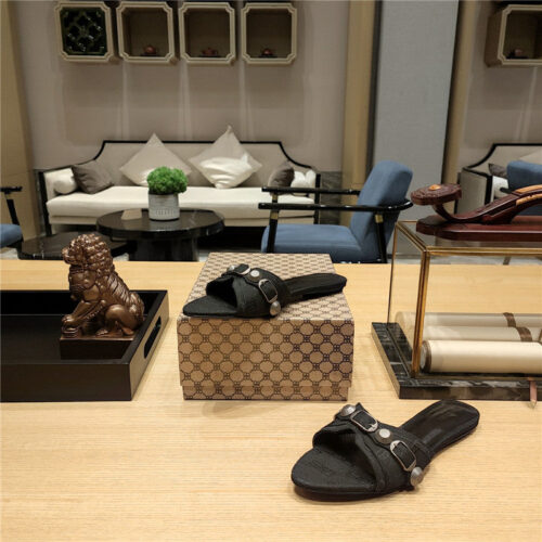 High Quality Luxury Balenciaga Lecagole Series Slippers – Style 69955 product detail