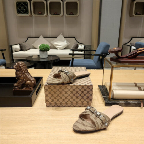 High Quality Luxury Balenciaga Lecagole Series Slippers – Style 01027 product detail