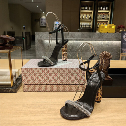 High Quality Luxury Givenchy Open Toe Strappy Sandals – Style 57379