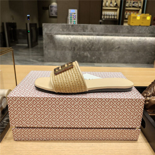 High Quality Luxury Givenchy Trendy Flat Slides – Style 09891 product detail