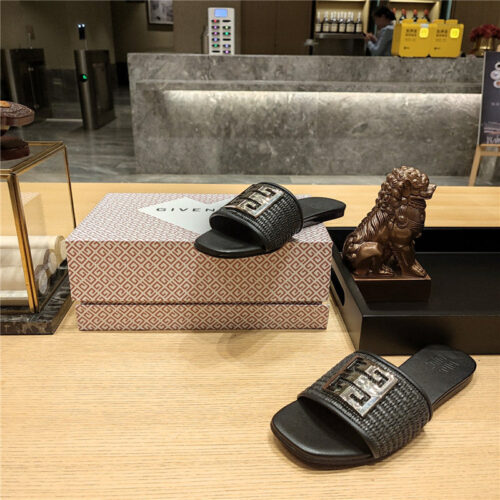 High Quality Luxury Givenchy Trendy Flat Slides – Style 72035 product detail