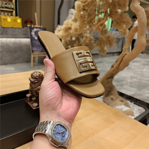 High Quality Luxury Givenchy Trendy Flat Slides – Style 68643 product detail