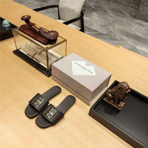 High Quality Luxury Givenchy Trendy Flat Slides – Style 99715 alternate view