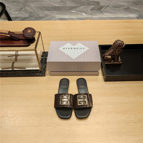 High Quality Luxury Givenchy Trendy Flat Slides – Style 92931 product detail