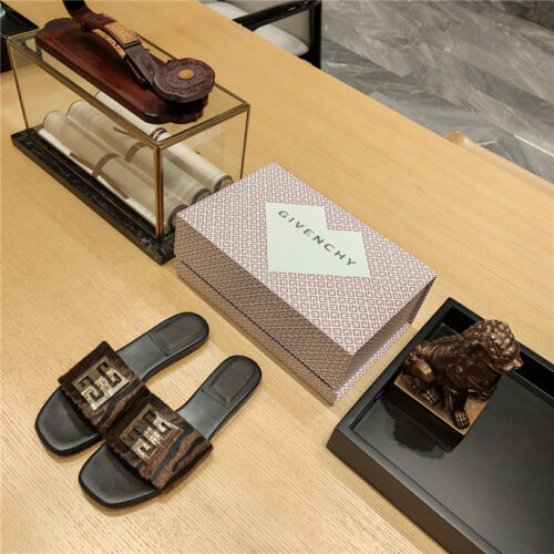 High Quality Luxury Givenchy Trendy Flat Slides – Style 92931 alternate view