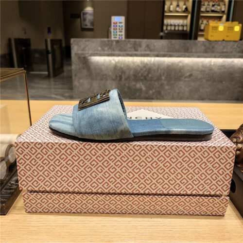 High Quality Luxury Givenchy Trendy Flat Slides – Style 58467 product detail