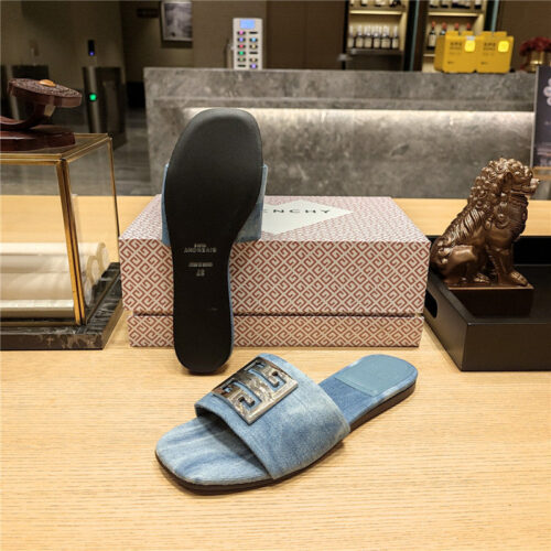 High Quality Luxury Givenchy Trendy Flat Slides – Style 58467 product detail