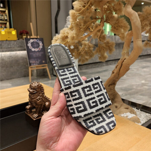 High Quality Luxury Givenchy Trendy Flat Slides product detail