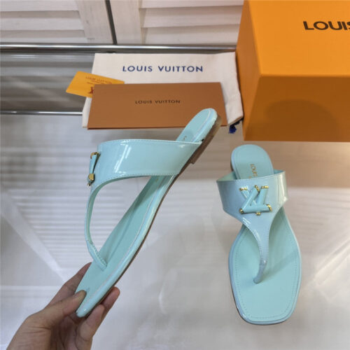 High Quality Luxury Louis Vuitton Latest Flip Flops Slippers – Style 22915 product detail