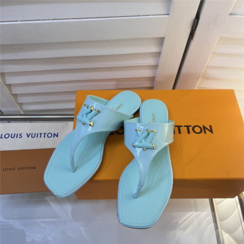 High Quality Luxury Louis Vuitton Latest Flip Flops Slippers – Style 22915 product detail