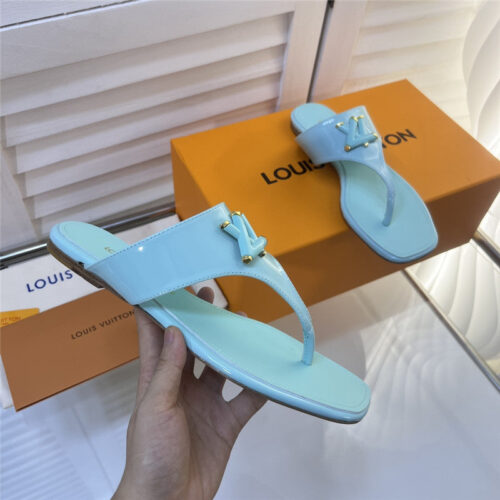 High Quality Luxury Louis Vuitton Latest Flip Flops Slippers – Style 22915 alternate view