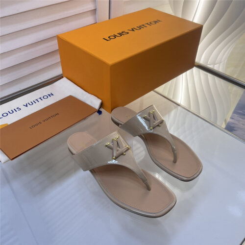 High Quality Luxury Louis Vuitton Latest Flip Flops Slippers
