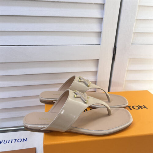 High Quality Luxury Louis Vuitton Latest Flip Flops Slippers product detail
