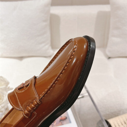 High Quality Luxury Gucci British Style Loafers – Style 50003 product detail