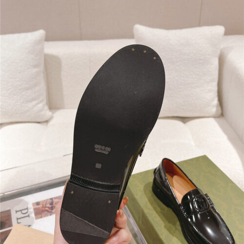 High Quality Luxury Gucci British Style Loafers – Style 77683 product detail