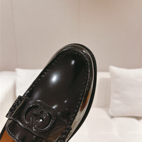 High Quality Luxury Gucci British Style Loafers – Style 77683 product detail