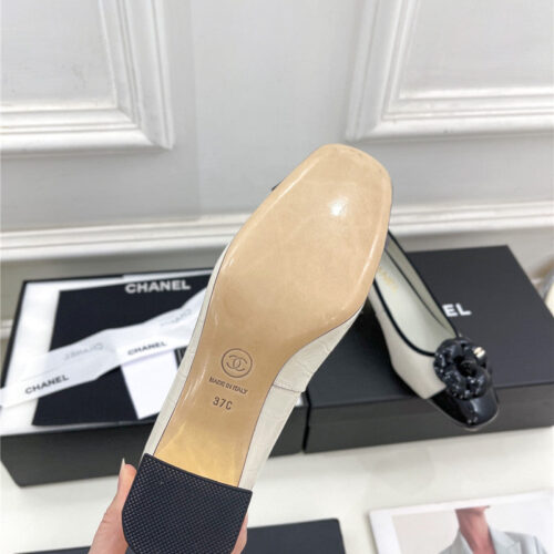High Quality Luxury Chanel Catwalk Style Camellia Shoes – Style 95526 product detail