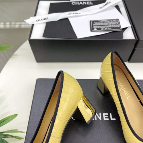 High Quality Luxury Chanel Catwalk Style Camellia Shoes – Style 61062 product detail