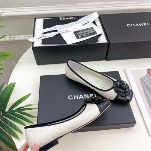 High Quality Luxury Chanel Catwalk Style Camellia Shoes – Style 93830 product detail