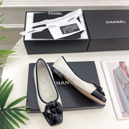 High Quality Luxury Chanel Catwalk Style Camellia Shoes – Style 93830 product detail