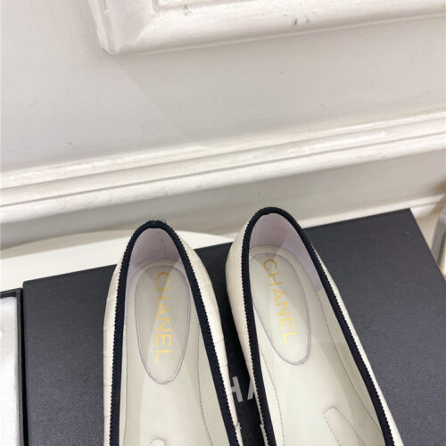High Quality Luxury Chanel Catwalk Style Camellia Shoes – Style 93830 product detail