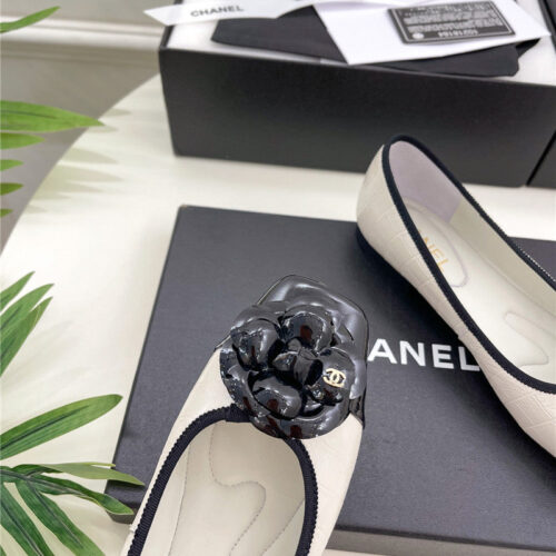 High Quality Luxury Chanel Catwalk Style Camellia Shoes – Style 93830 product detail