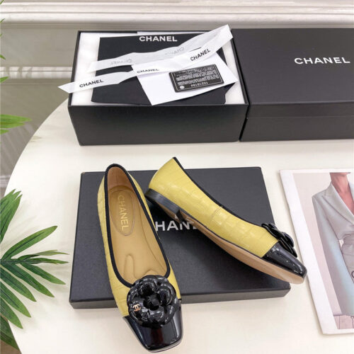 High Quality Luxury Chanel Catwalk Style Camellia Shoes – Style 24902 product detail