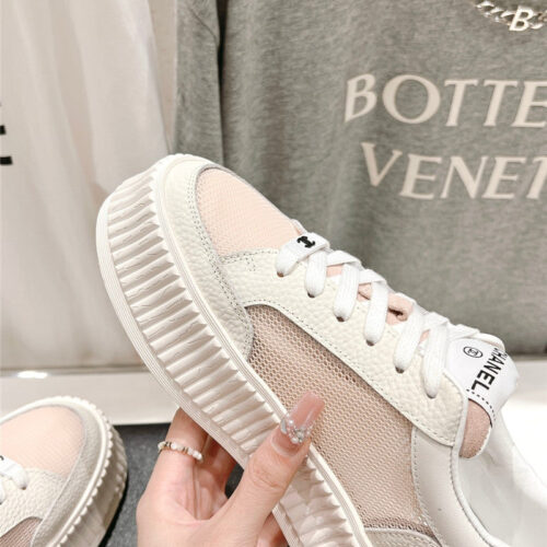 High Quality Luxury Chanel New Grid Fabric Casual Shoes product detail