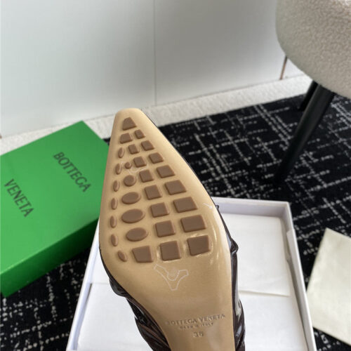 High Quality Luxury Bottega Veneta Pre-Fall New Bunnie Mules – Style 46630 product detail