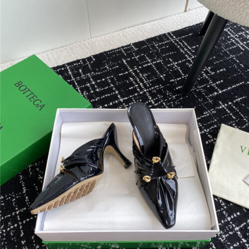 High Quality Luxury Bottega Veneta Pre-Fall New Bunnie Mules – Style 43238 product detail