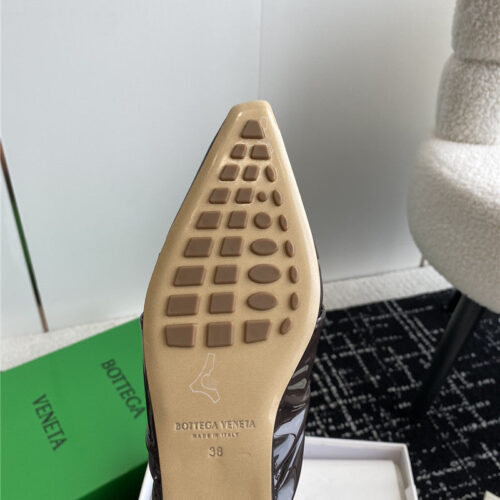 High Quality Luxury Bottega Veneta Pre-Fall New Bunnie Mules – Style 34758 product detail