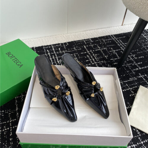 High Quality Luxury Bottega Veneta Pre-Fall New Bunnie Mules – Style 64134 product detail