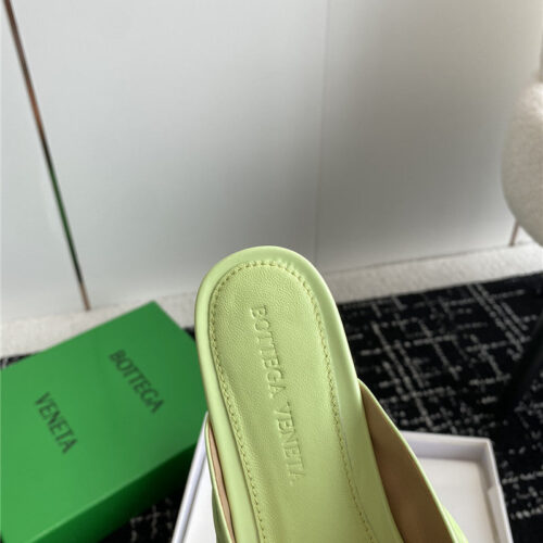 High Quality Luxury Bottega Veneta Pre-Fall New Bunnie Mules product detail
