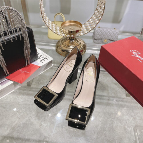 High Quality Luxury Roger Vivier Classic Buckle Pumps – Style 97108