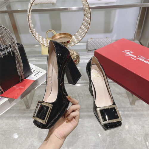 High Quality Luxury Roger Vivier Classic Buckle Pumps – Style 97108 alternate view