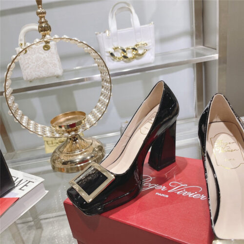 High Quality Luxury Roger Vivier Classic Buckle Pumps – Style 97108 product detail