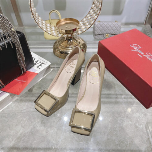 High Quality Luxury Roger Vivier Classic Buckle Pumps – Style 62644 product detail