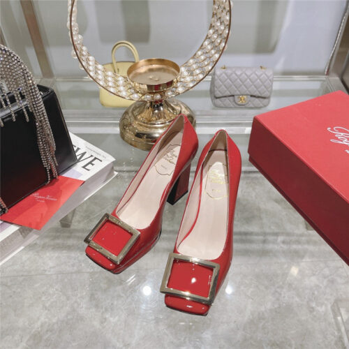 High Quality Luxury Roger Vivier Classic Buckle Pumps product detail