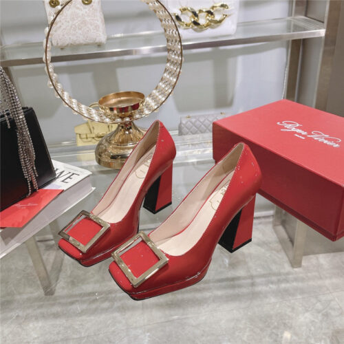 High Quality Luxury Roger Vivier Classic Buckle Pumps