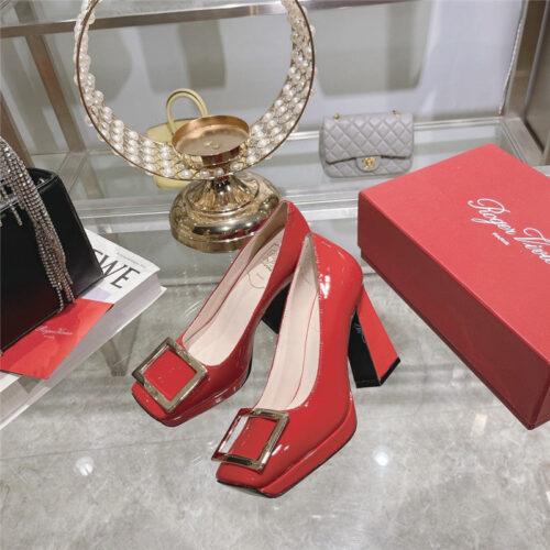 High Quality Luxury Roger Vivier Classic Buckle Pumps product detail