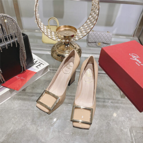 High Quality Luxury Roger Vivier Classic Buckle Pumps – Style 90324 product detail