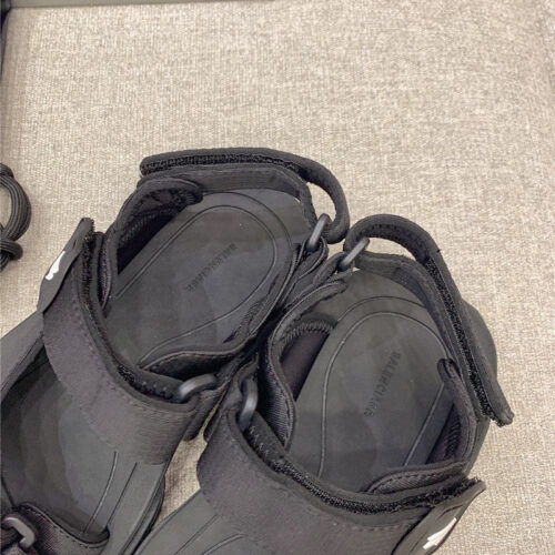 High Quality Luxury Balenciaga New Velcro Sandals – Style 03203 product detail