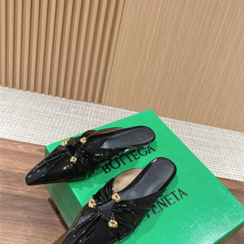 High Quality Luxury Bottega Veneta Bunnie Mules – Style 96742 product detail