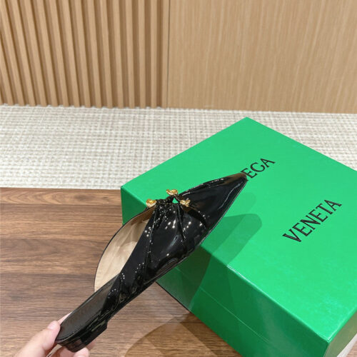 High Quality Luxury Bottega Veneta Bunnie Mules – Style 96742 product detail