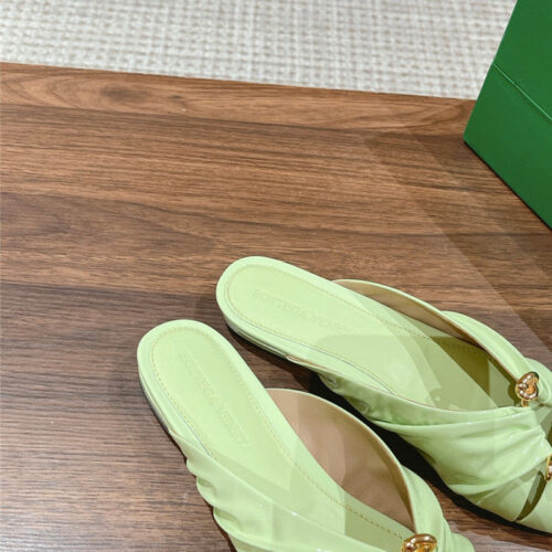 High Quality Luxury Bottega Veneta Bunnie Mules – Style 95046 product detail